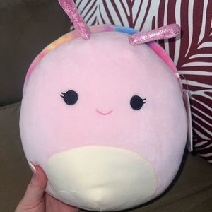 BNWT 8” Silvina The Snail Squishmallow